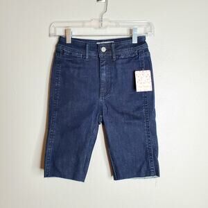 Free People So Chic Denim Cutoff Bermuda Shorts 26 Raw Hem Stretchy Everyday
